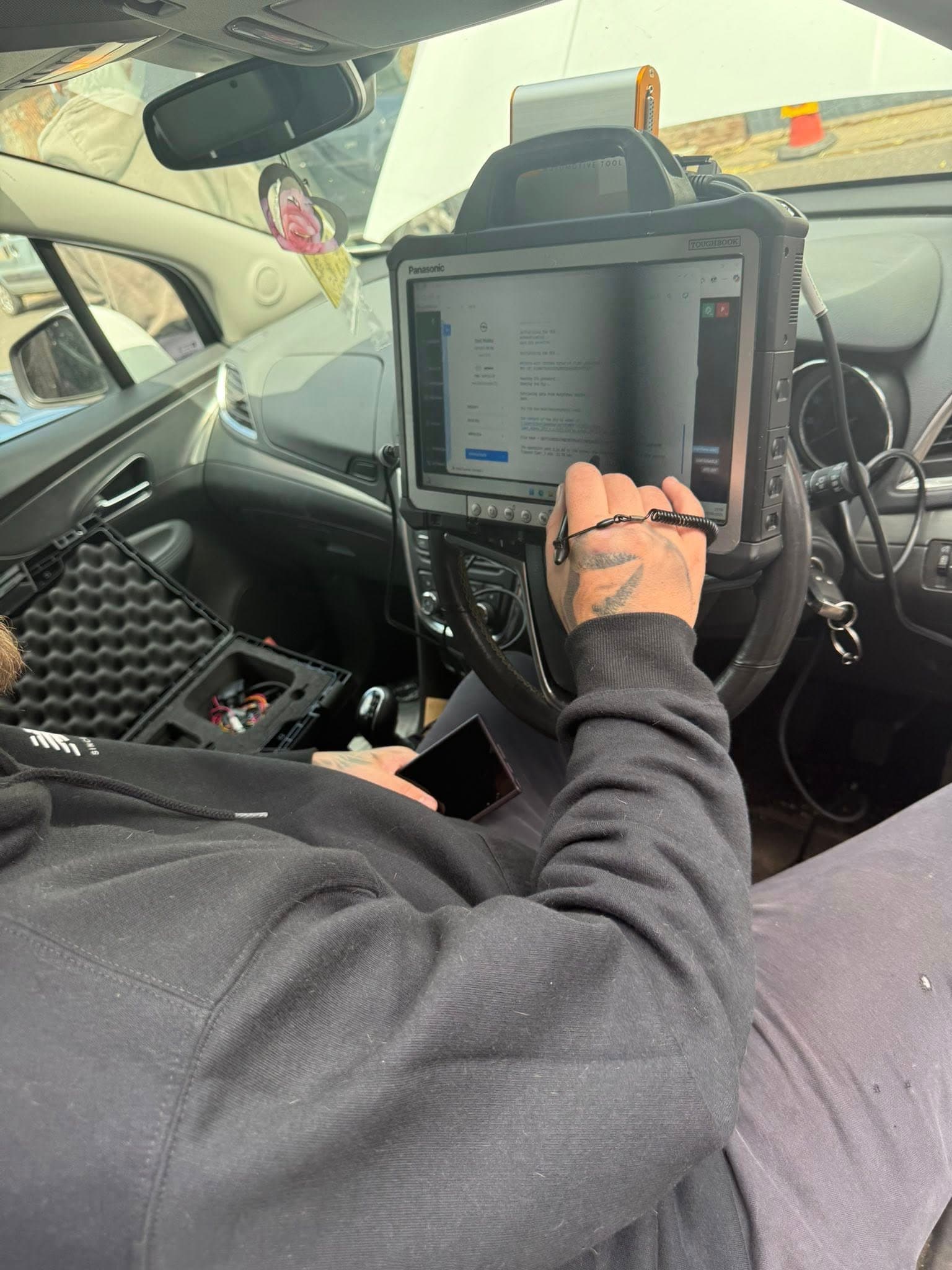 KP Tuning — Mobile tuning equipment setup